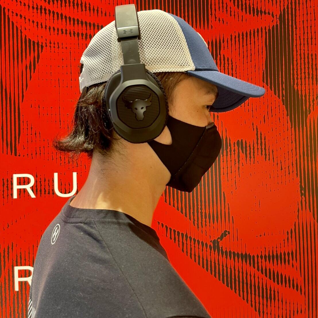 Under Armour Project Rock オーバーイヤー ヘッドホン